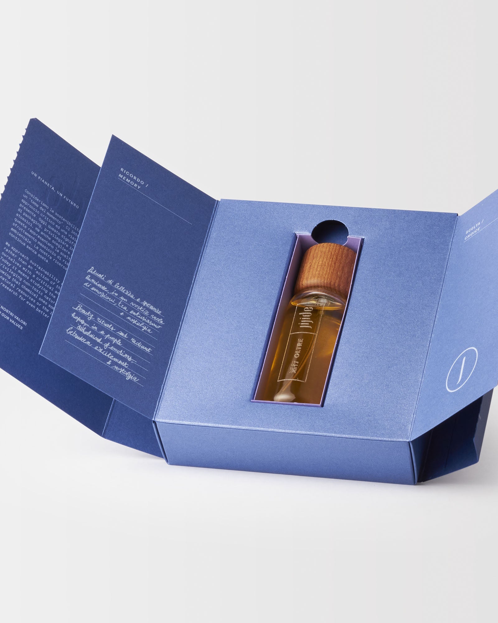 packaging interno profumo jijide oltre
